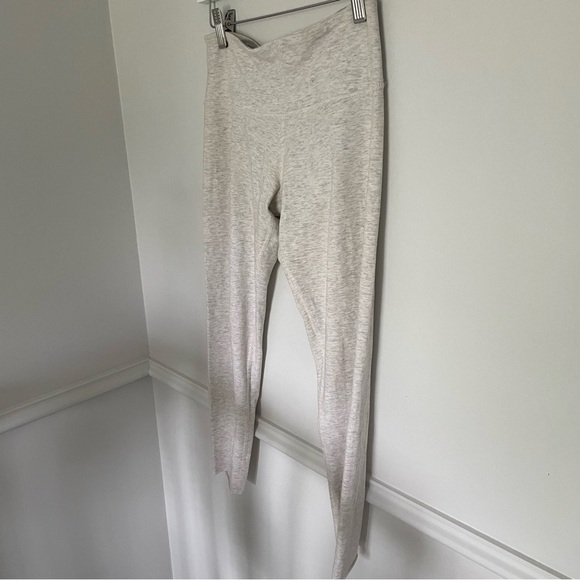 Lululemon Heathered Grey Cotton Crop Leggings Wunder Under Sz 6 - Picture 4 of 9